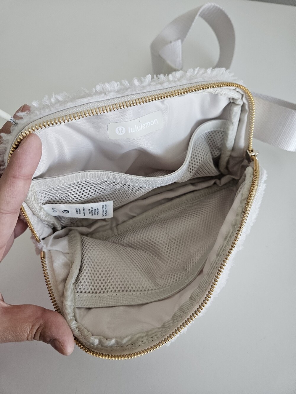 Lululemon | Everywhere Fleece Belt Bag 1L White Opal Gold Unisex Crossbody - Picture 6 of 6